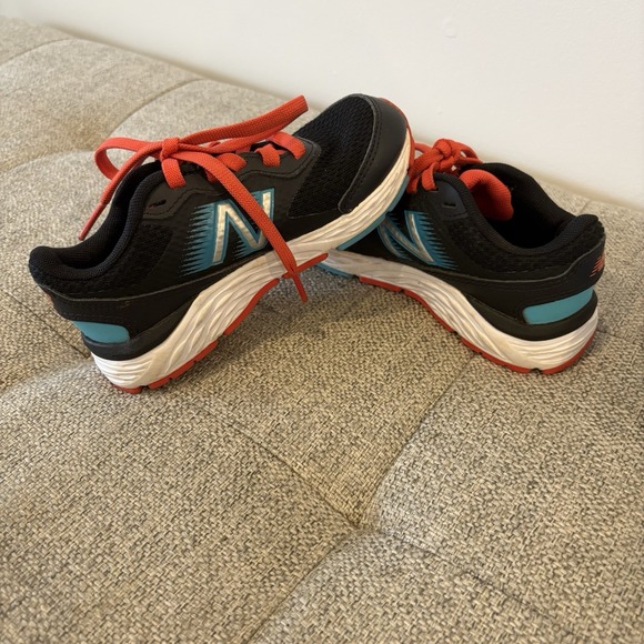 Little Kid Bundle, Set Of Two New Balance Sneakers Sz11 BLUE Black Red - Picture 9 of 11